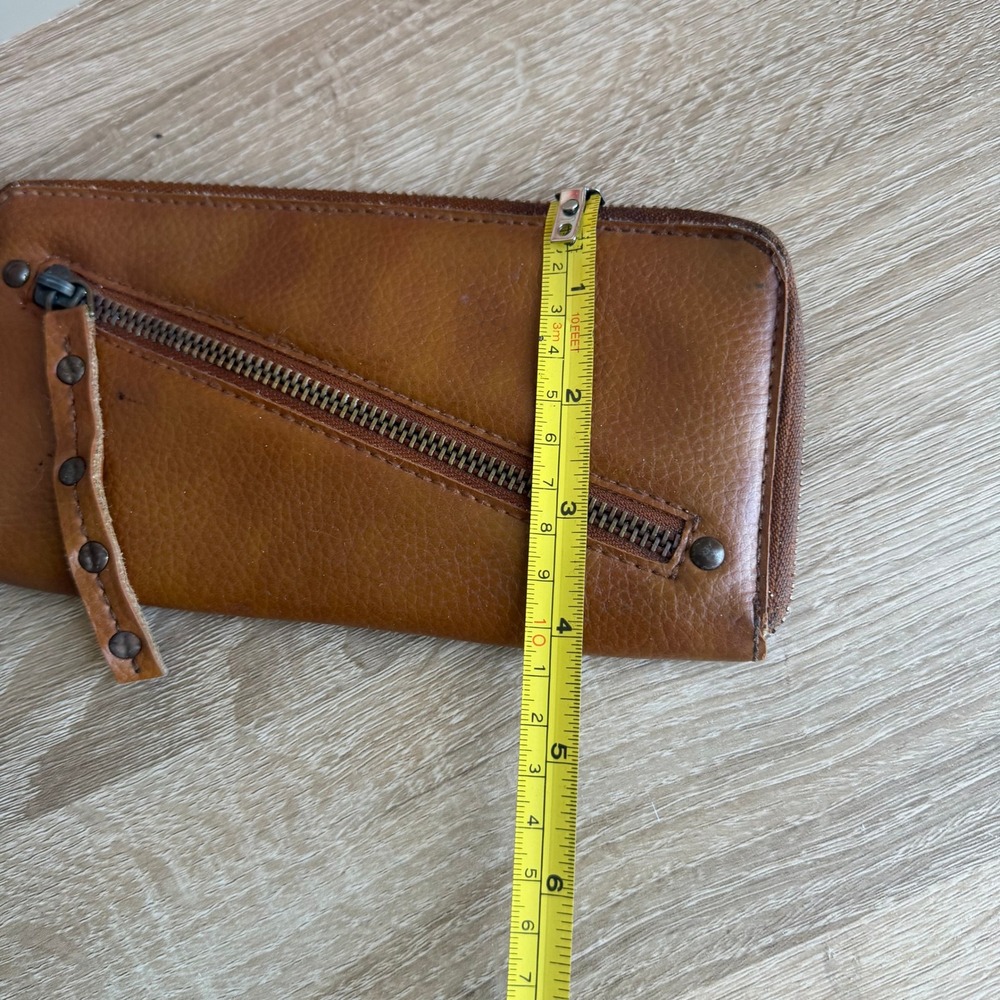 Free People Vegan Leather Zip Around Wristlet Wallet Tan Brown Boho Studded - Picture 7 of 10